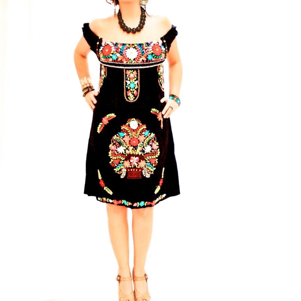 Aida Coronado - Mexican Black Off-Shoulder Mini